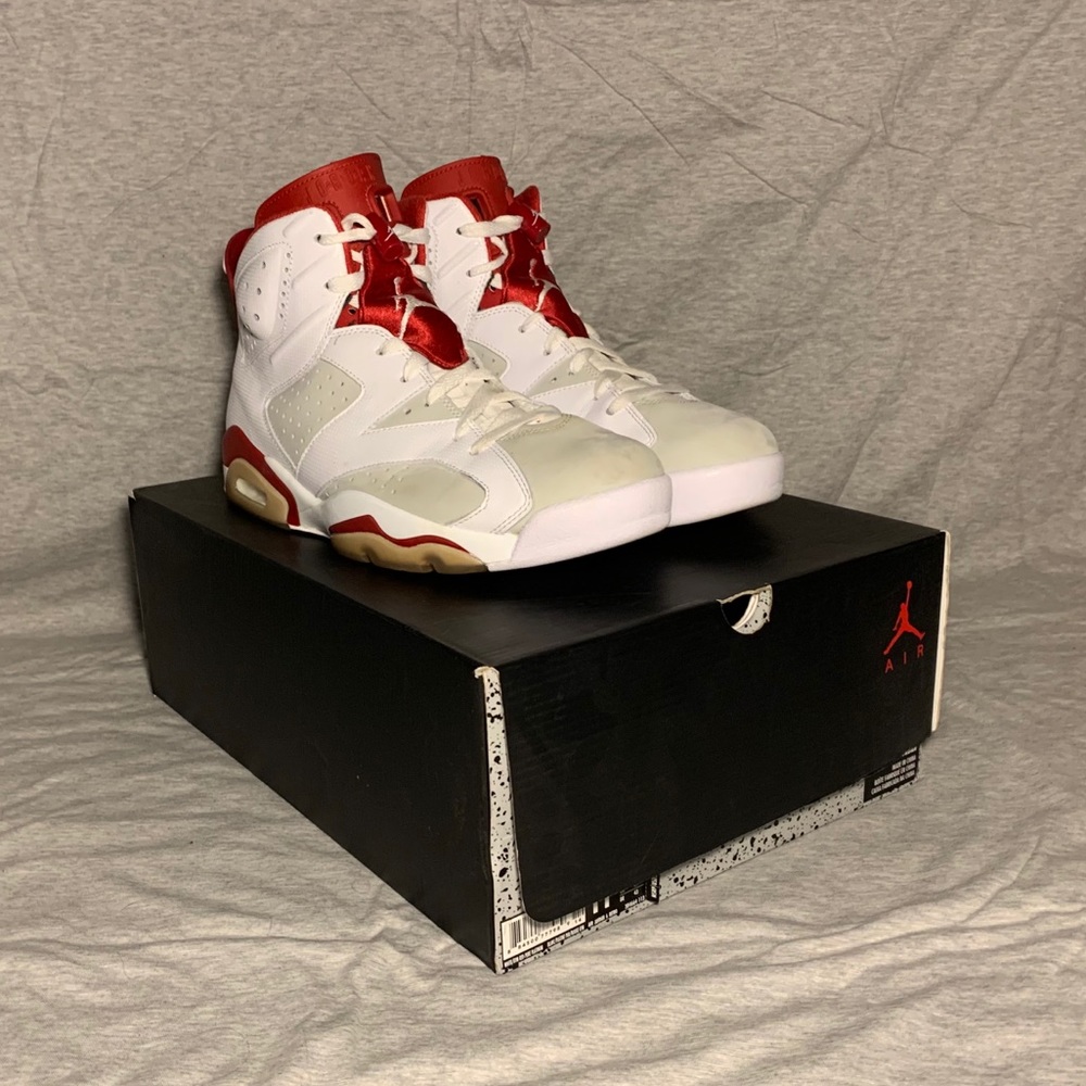 SOLD Jordan 6 Retro Alternate 2017